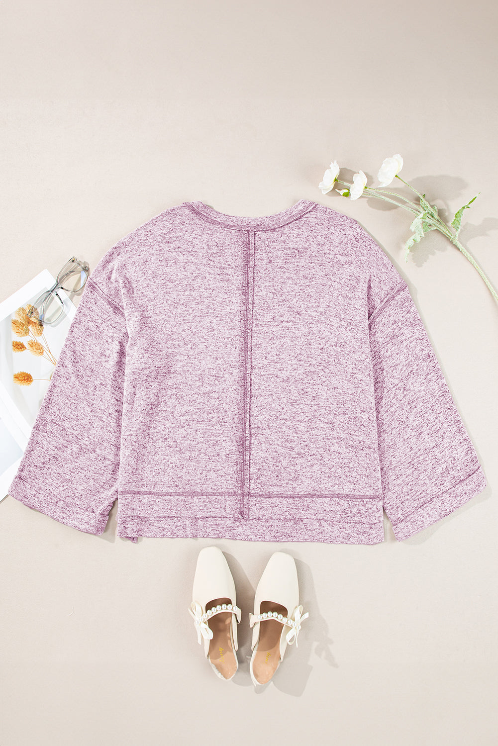 Camiseta con mangas largas y anchas, pétalo de orquídea, costura expuesta, hombros que caen