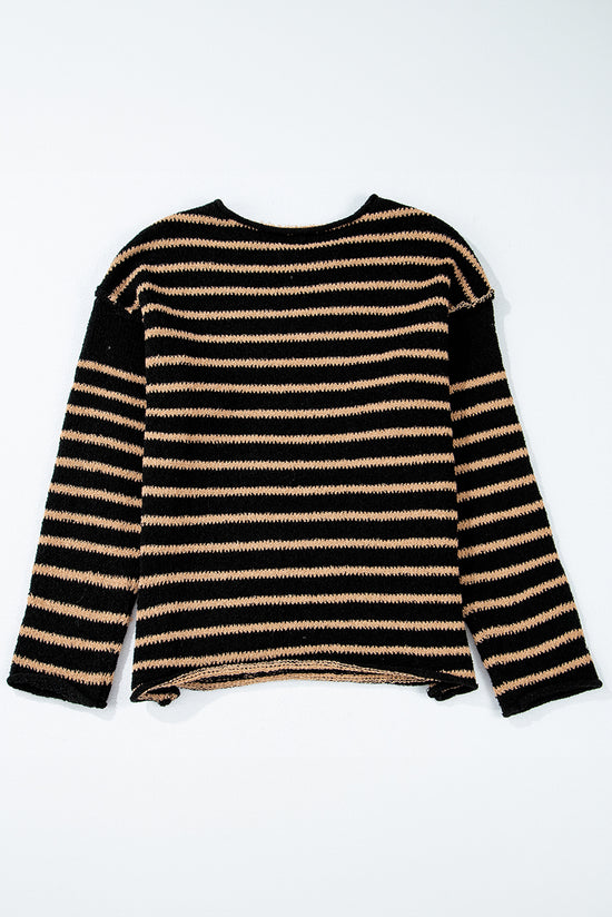 Black full -bodied sweater and drooping shoulders, round neck