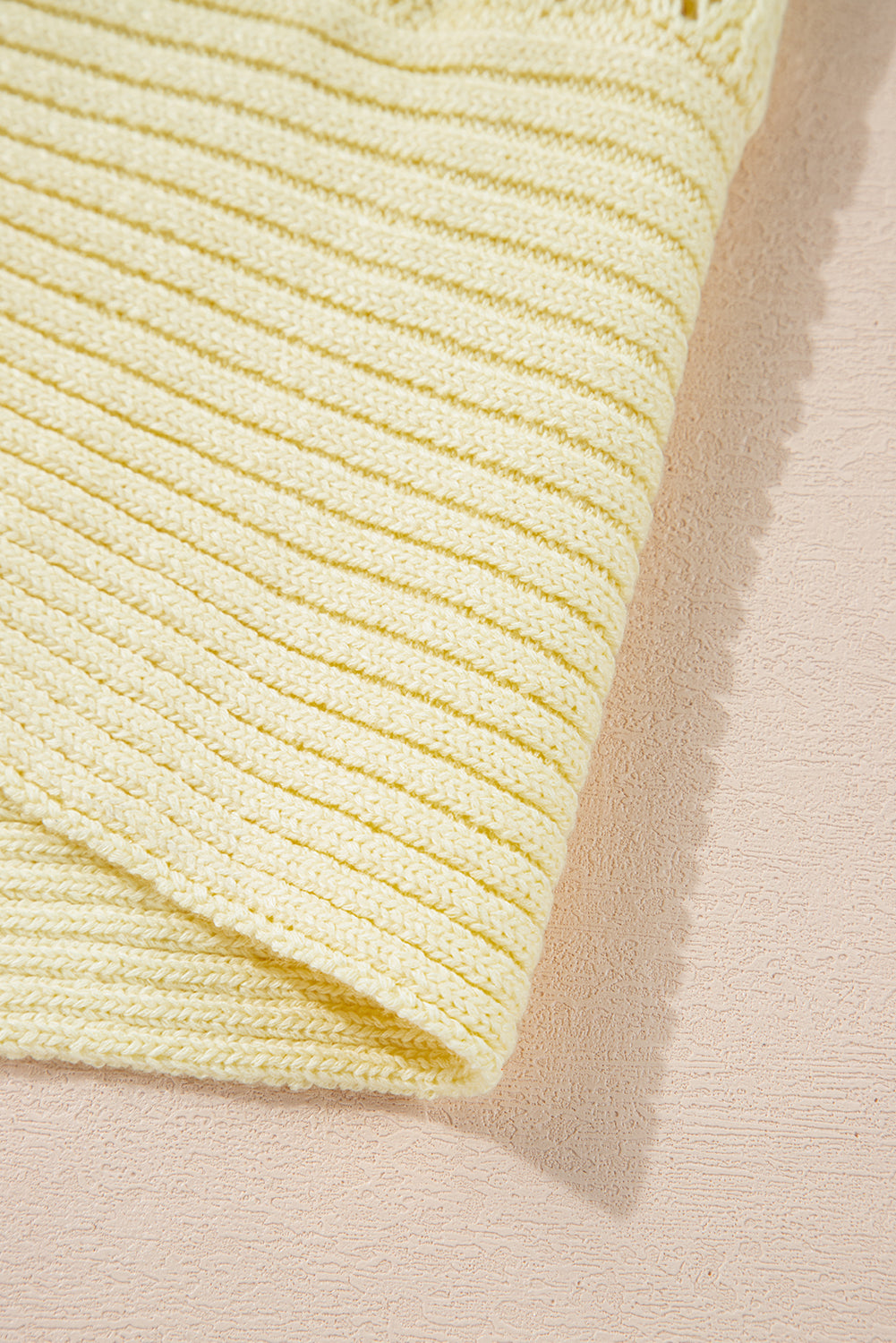 Cardigan court jaune crème en maille pointelle ouvert sur le devant-A WOMAN WE LOVE
