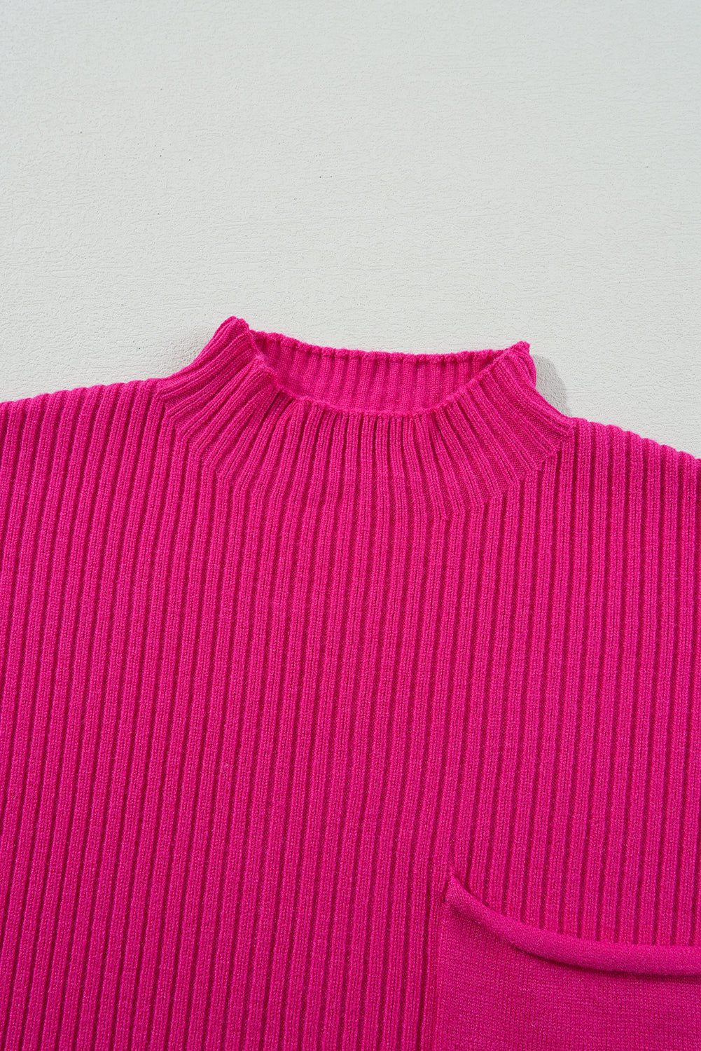 Rose Red Patch Pocket Rippes Stricker Kurzarmpullover