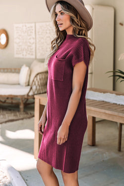 Vestido de suéter rojo con manga corta en acanalado tejido con manchas de bolsillo