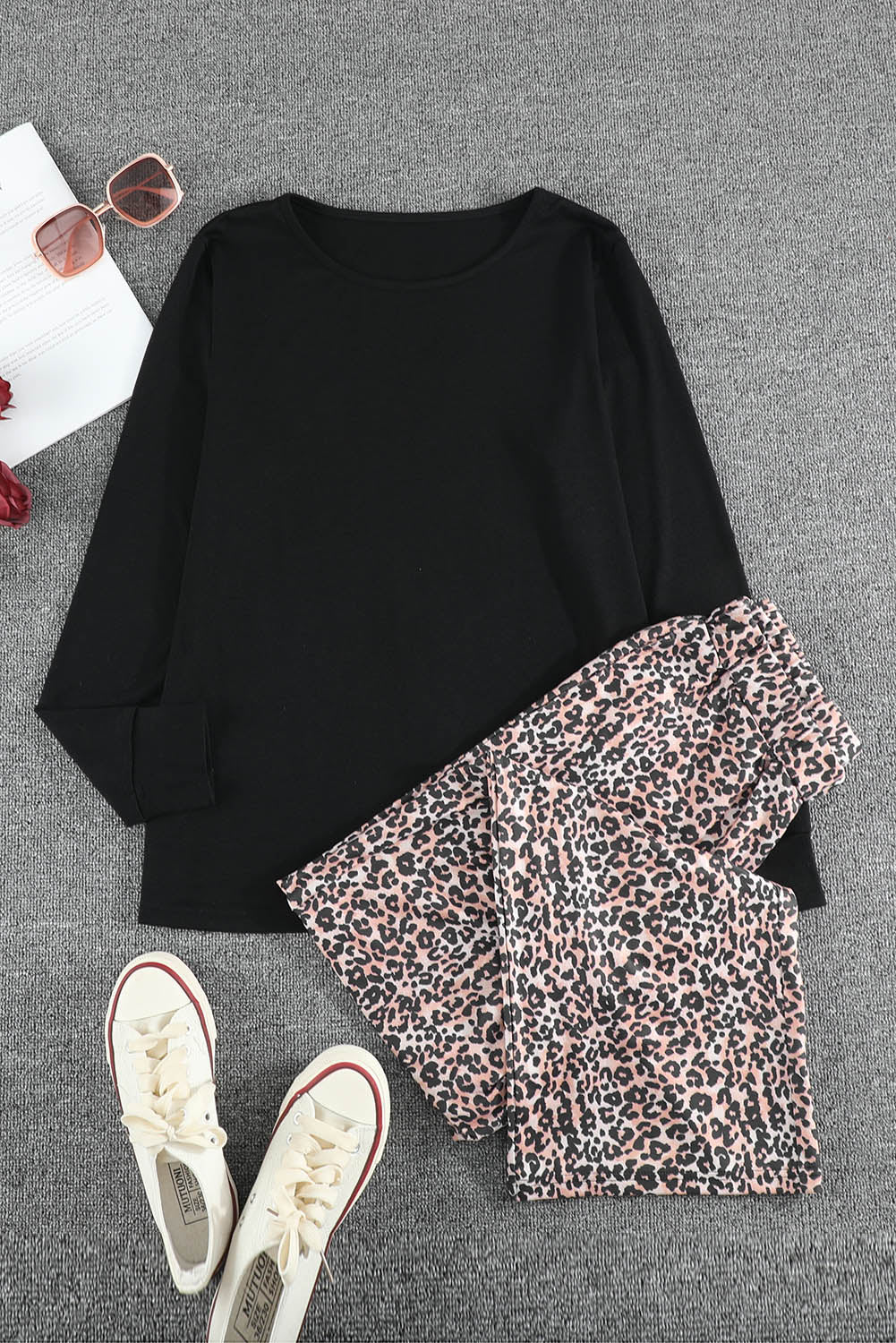 Ensemble de salon haut à manches longues et pantalon imprimé léopard-A WOMAN WE LOVE