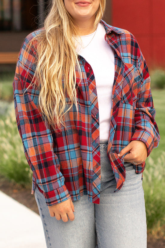 Gran camisa abotonada con estampado rojo