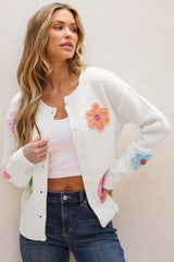 Cardigan boutonné blanc à motif floral *-A WOMAN WE LOVE