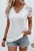 White t-shirt embroidered with short lace lace.