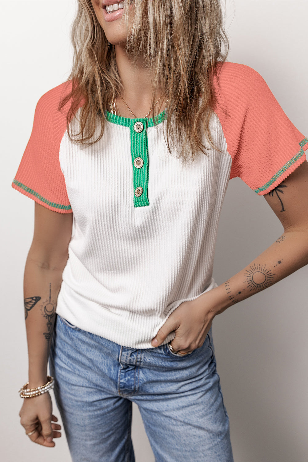 T-shirt Henley texturé à manches raglan et color block blanc