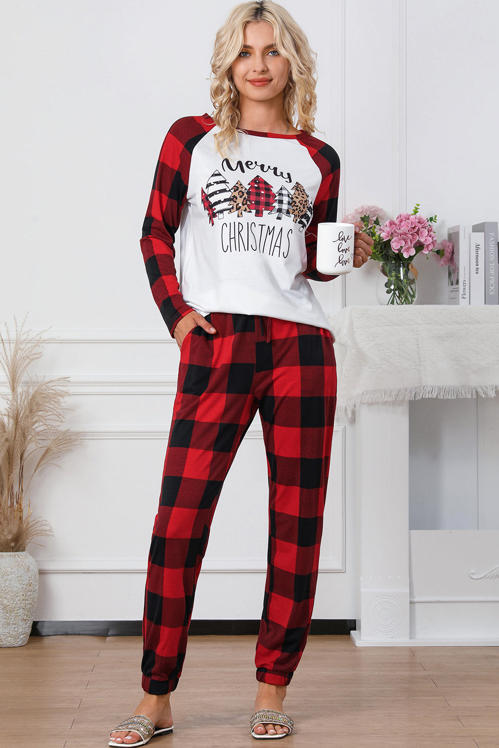 Ensemble de vêtements d'intérieur graphique joyeux Noël à carreaux rouges ardents-A WOMAN WE LOVE
