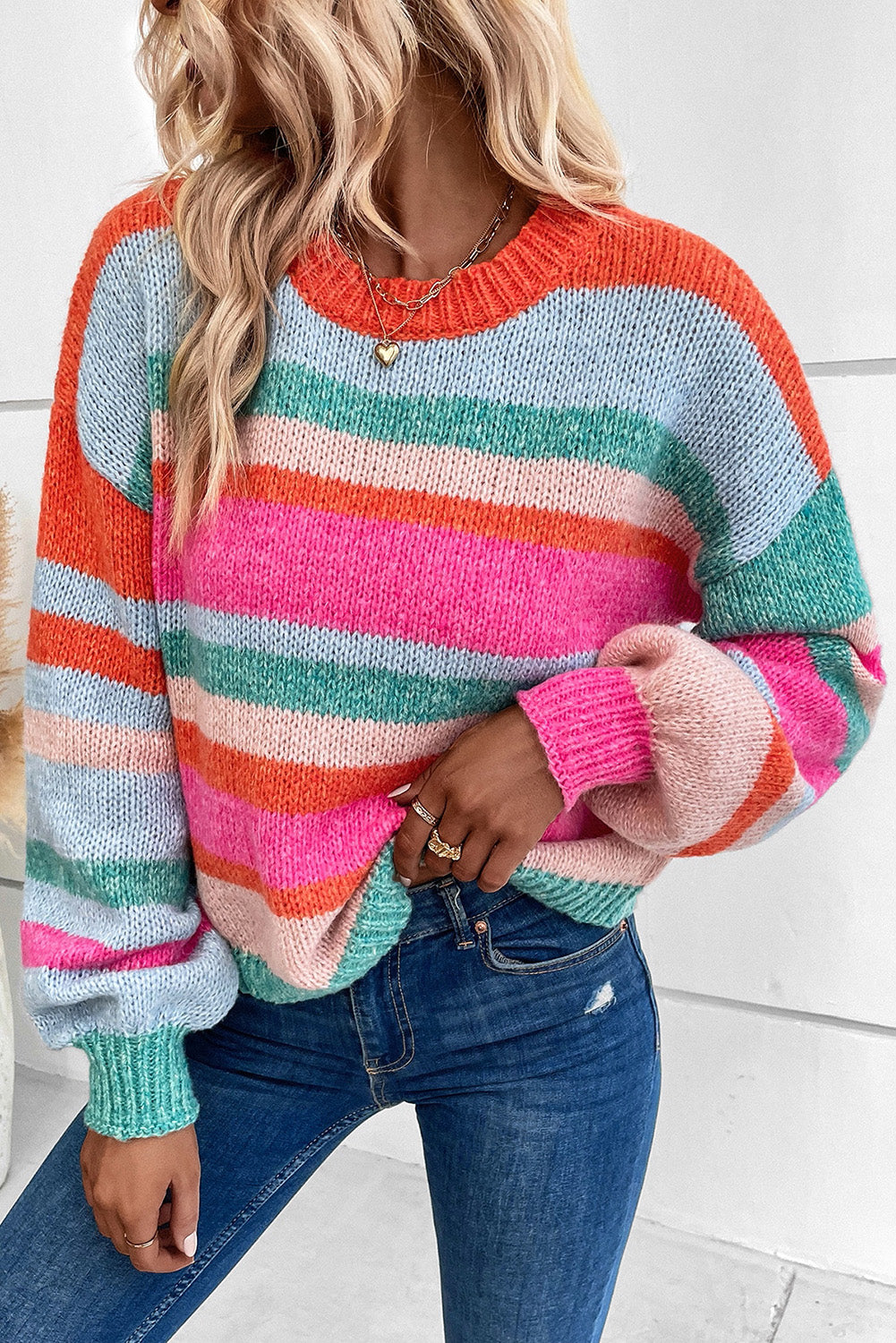 Mehrfarbiger gestreieter Strick -Drop -Schulterpuffarmpullover