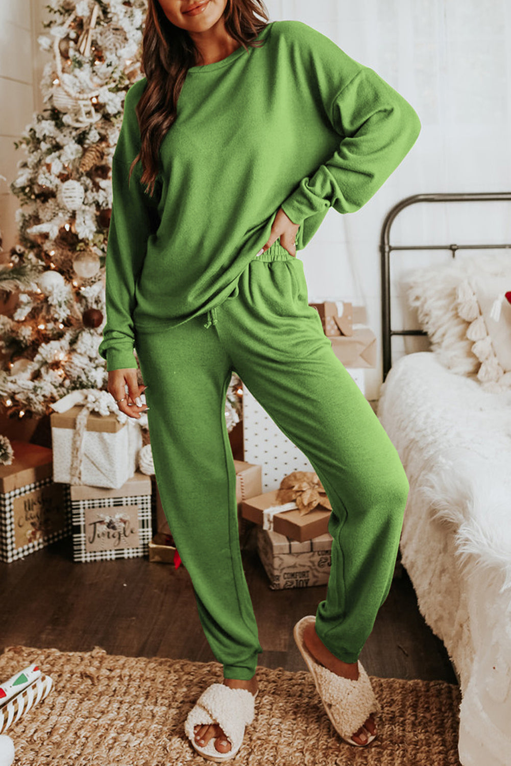 Ensemble pull à manches longues et pantalon de jogging vert épinards-A WOMAN WE LOVE