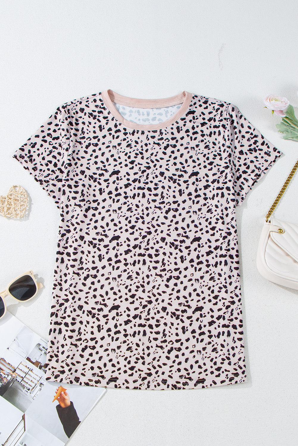 Short sleeve t-shirt and Apricot Guépard print.
