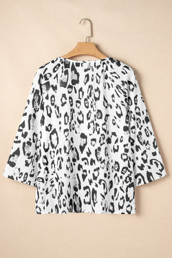 Black blouse printed leopard gathered with v * collar