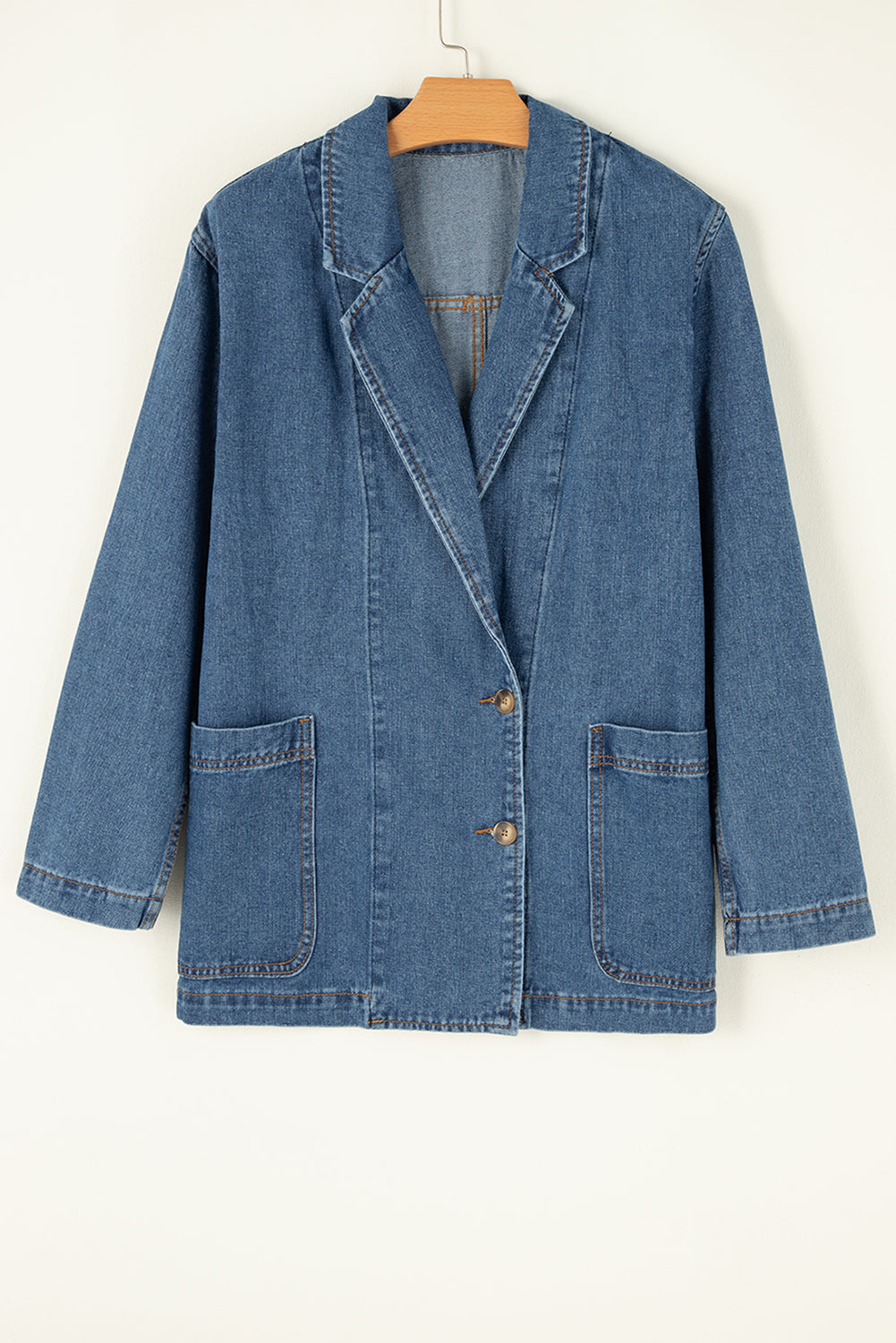 Veste en jean bleu voile avec poches latérales et col à revers