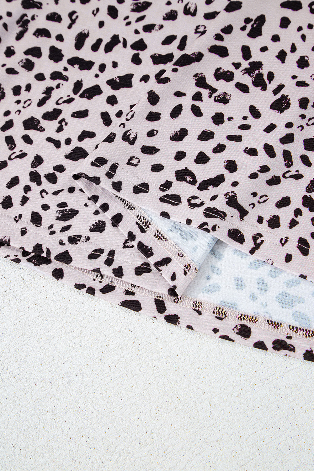 Short sleeve t-shirt and Apricot Guépard print.