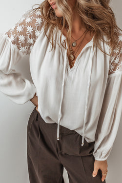 White blouse in floral lace *