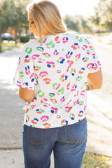 White textured t-shirt with large leopard print *
