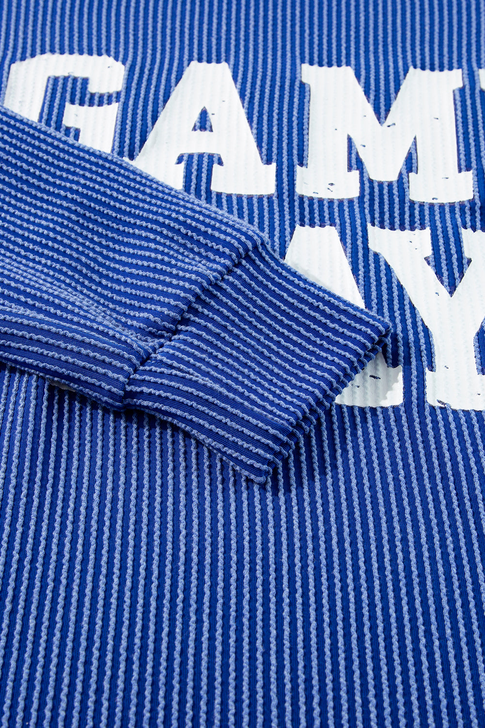 BLUING CORDED GAME DAY GRAFIC LANGELEVE CREWNECK TOP