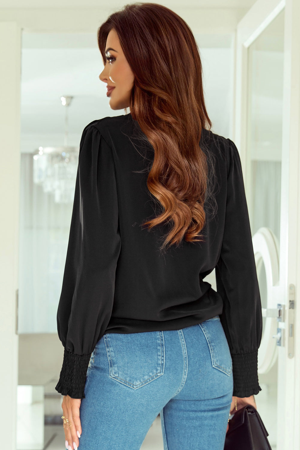 Black Solid Soulplice Neck Shired Punfs blusa drapeada