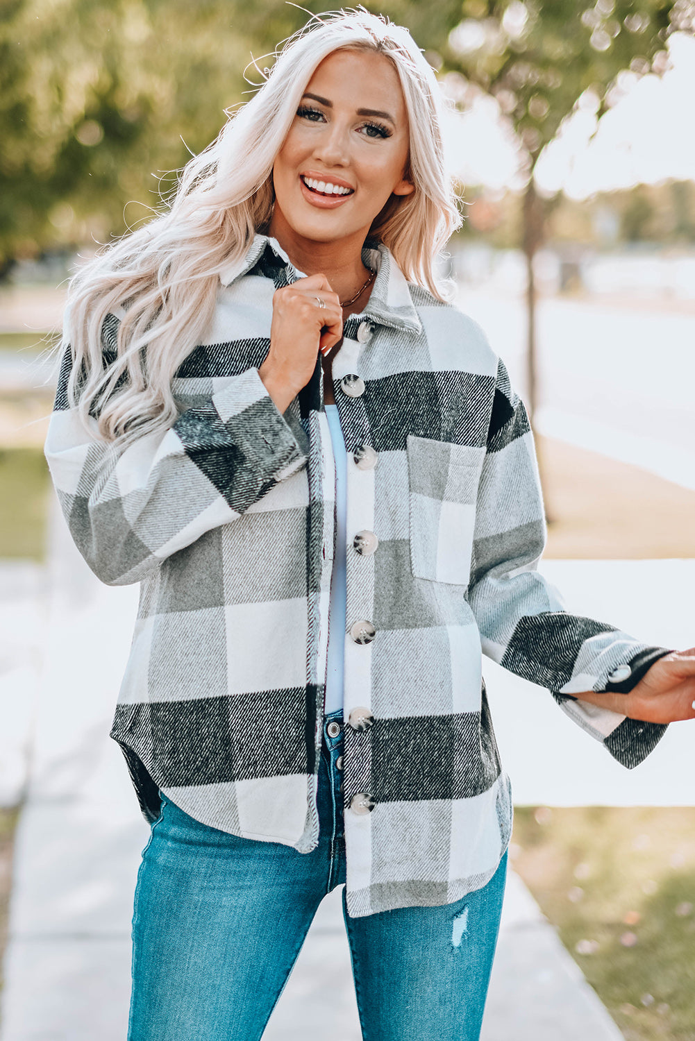 Veste à manches longues boutonnée à carreaux gris avec poche