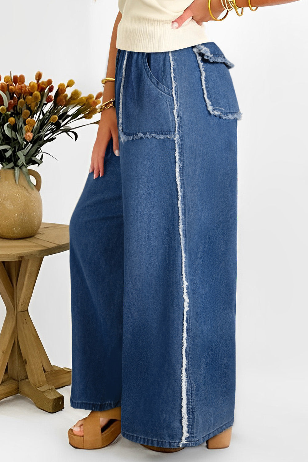 Pantalon ample grande taille en denim délavé bleu voile