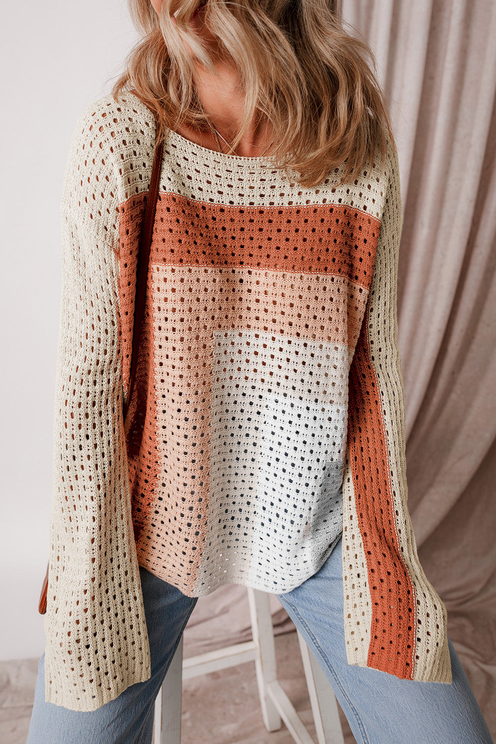 Pull ample en tricot pointelle abricot color block