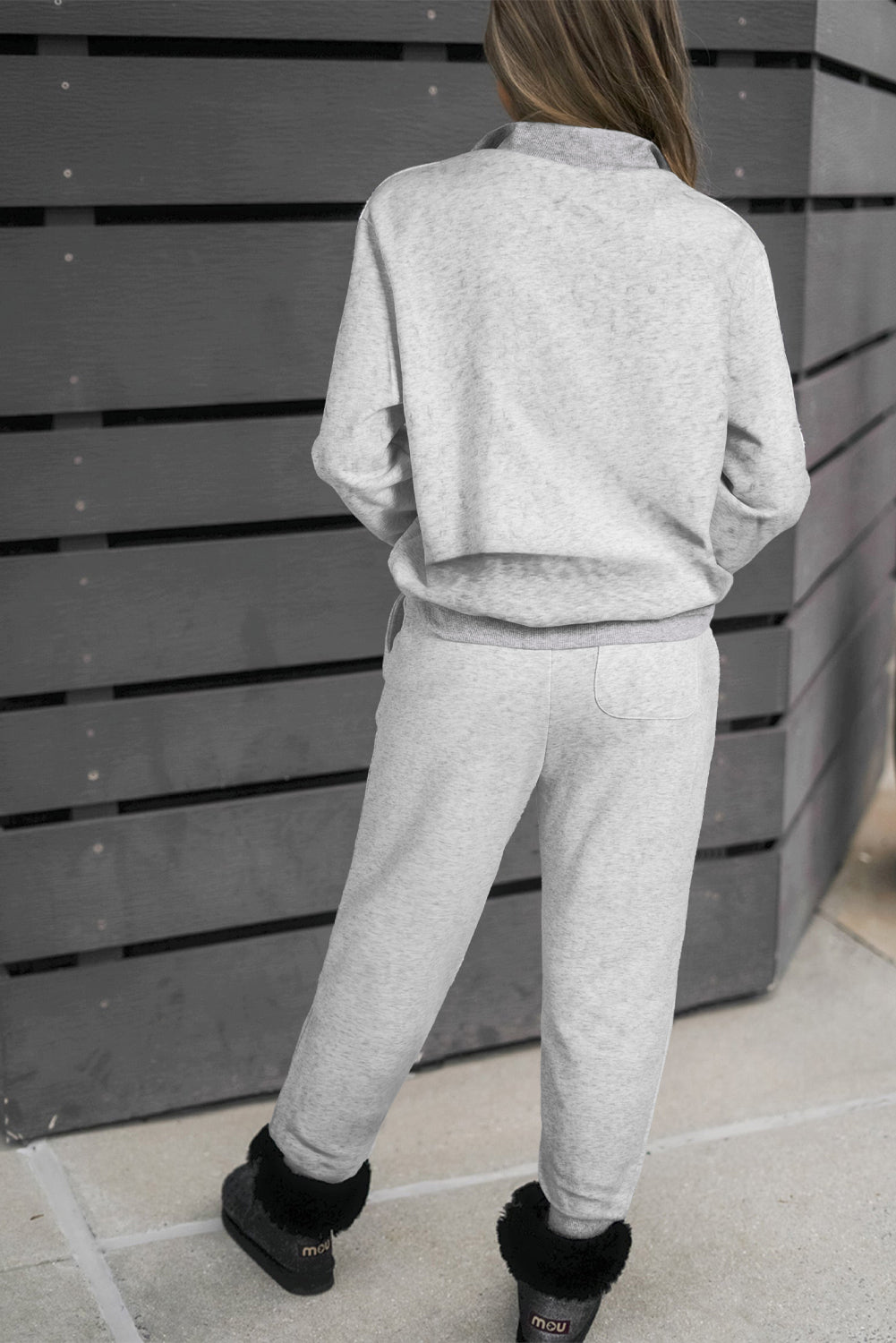 Ensemble pull uni gris clair avec haut zippé et pantalon de jogging à cordon de serrage