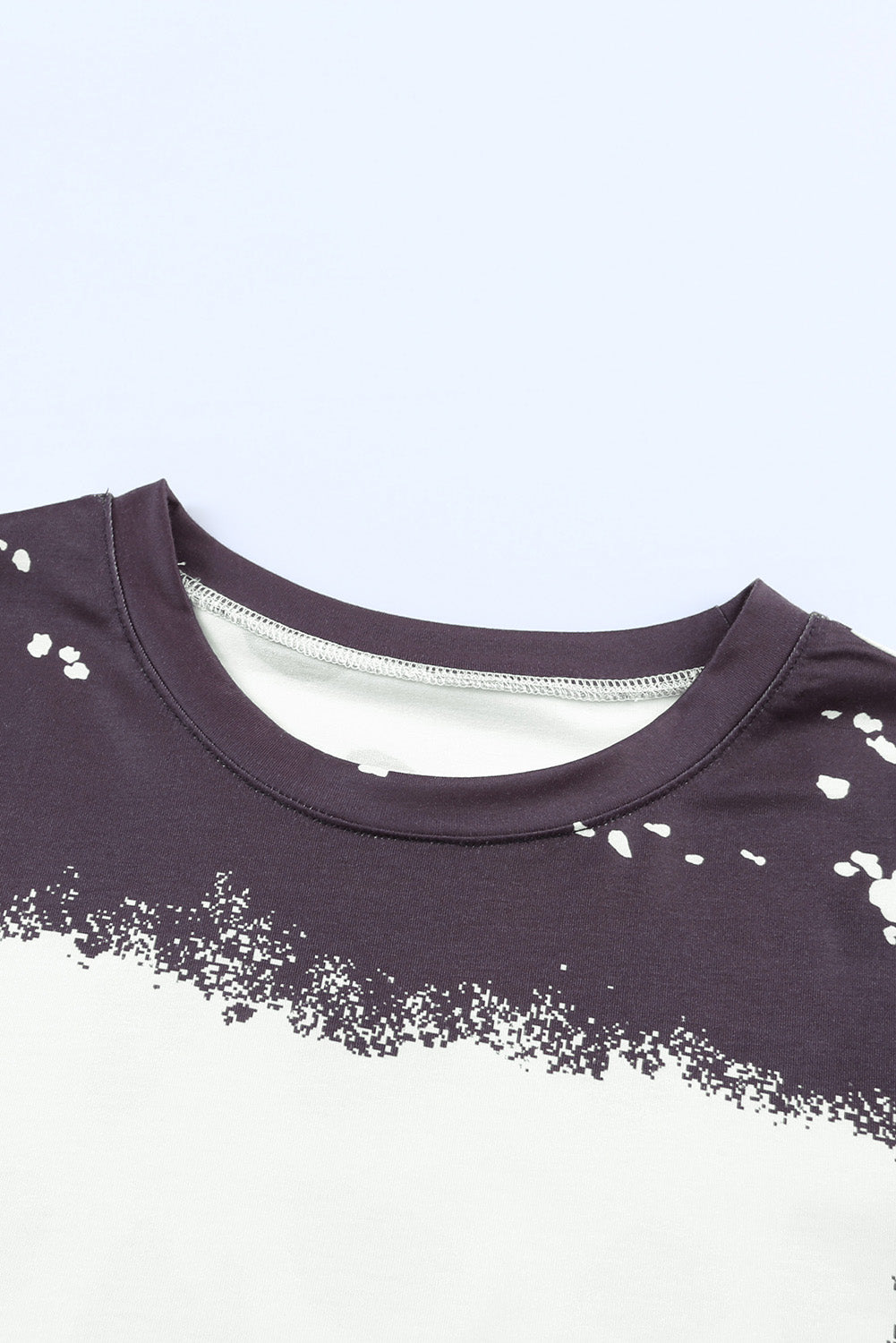 Black T-shirt with short sleeves and Tie Dye discolored round neck