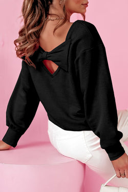 Black round-neck sweatshirt *