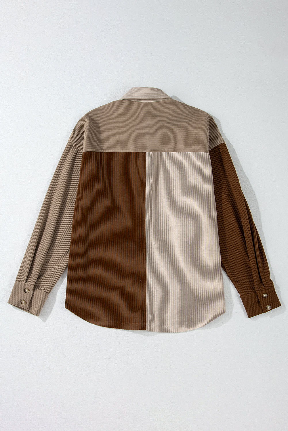 Veste en velours côtelé boutonnée avec poches poitrine en bloc de couleur marron