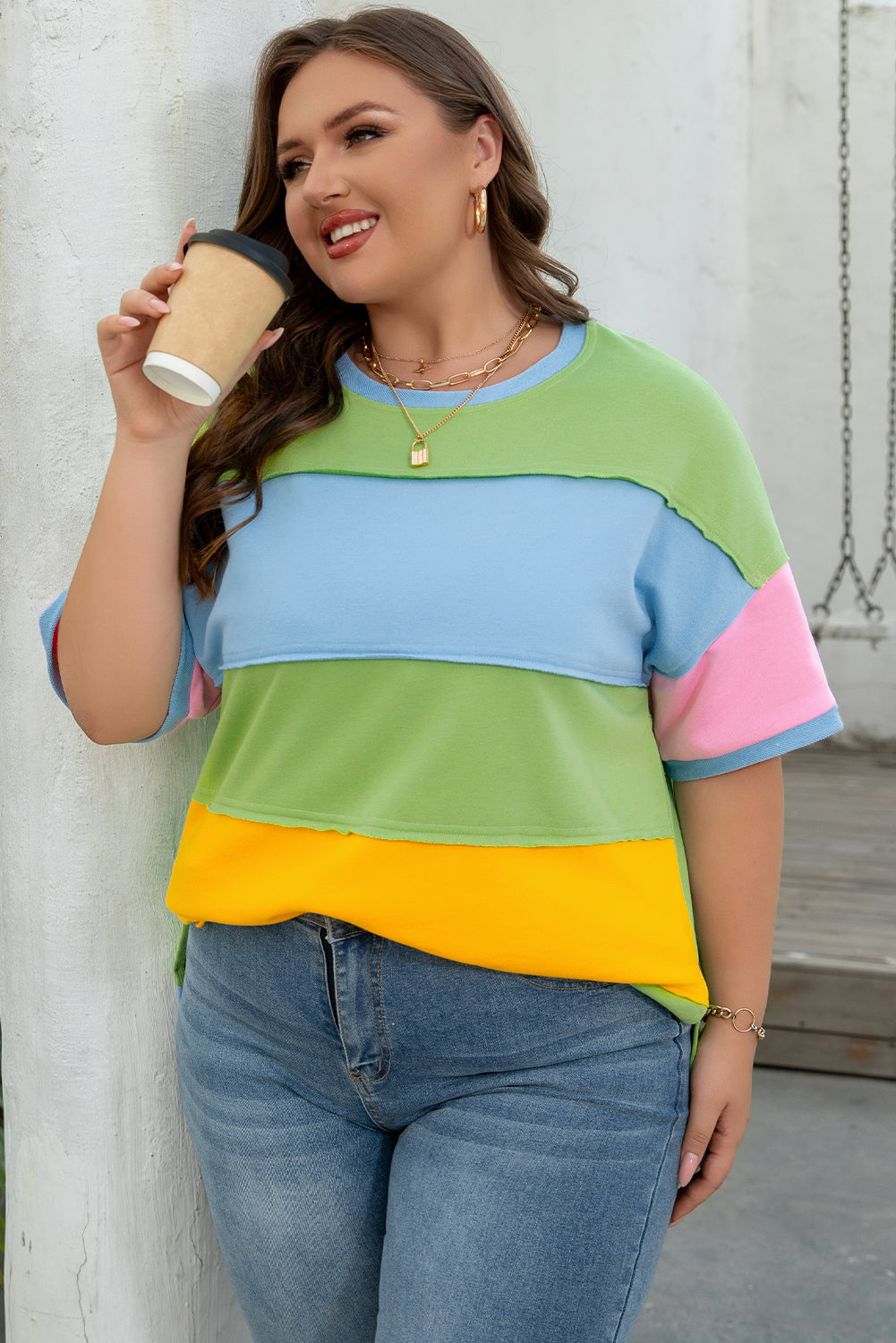 T-shirt bleu clair à blocs de couleurs de grande taille *