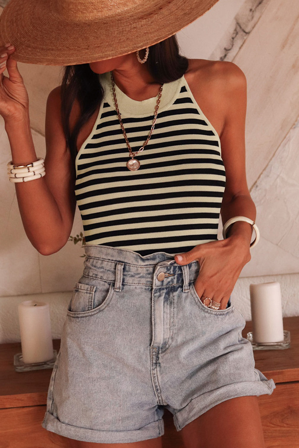 Débardeur coupe slim à col rond *-A WOMAN WE LOVE