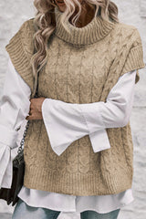 Rolled-collar sweater and bat handle in twisted French beige knitted