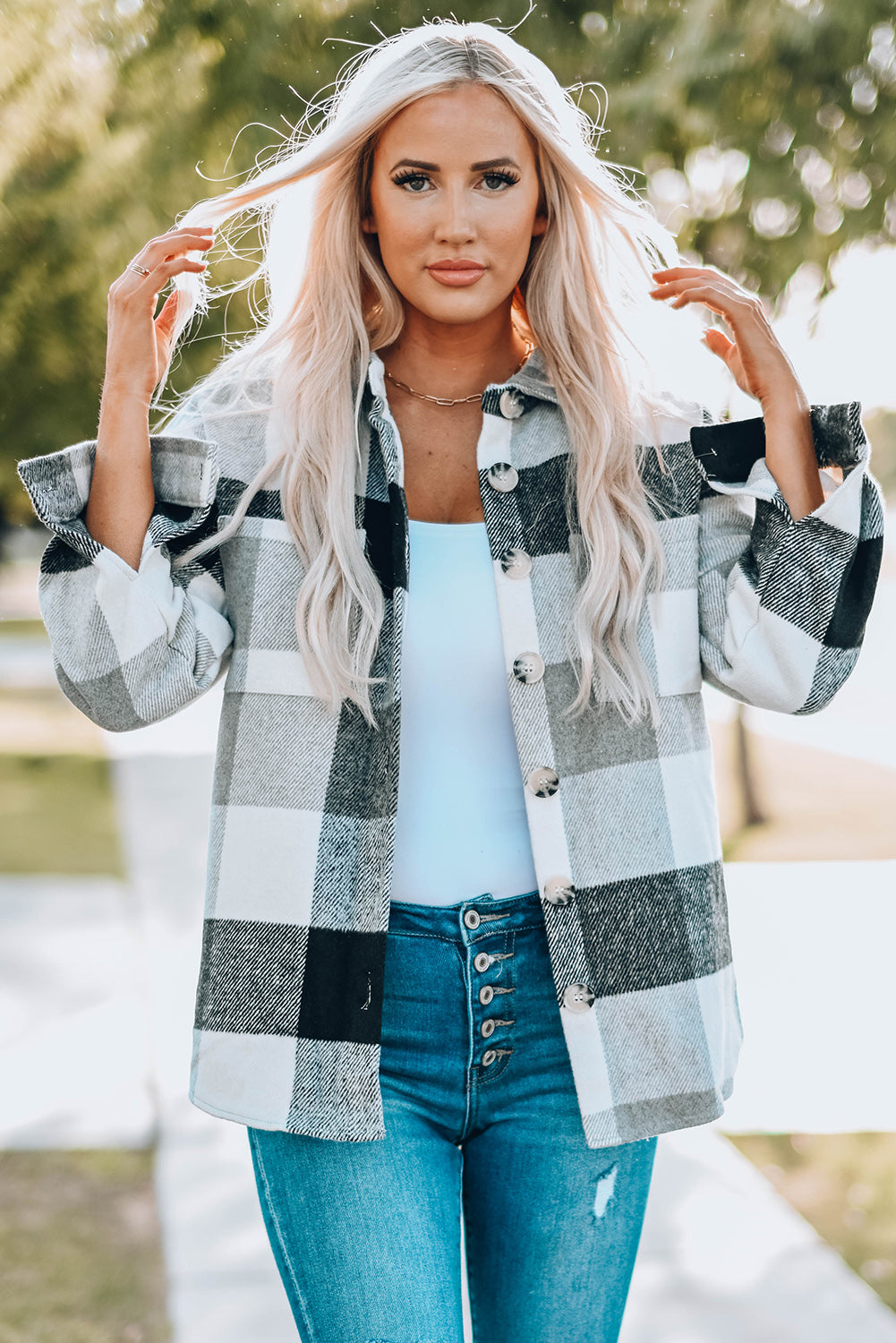 Veste à manches longues boutonnée à carreaux gris avec poche