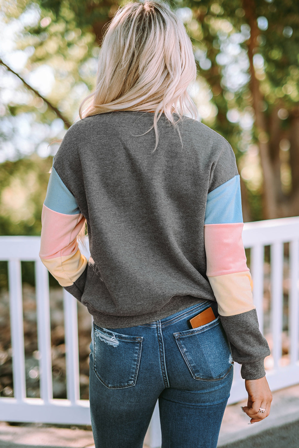 Sweat-shirt gris colorblock à manches longues