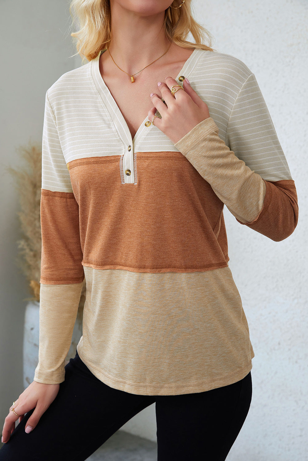 Top henley color block de rayas naranjas