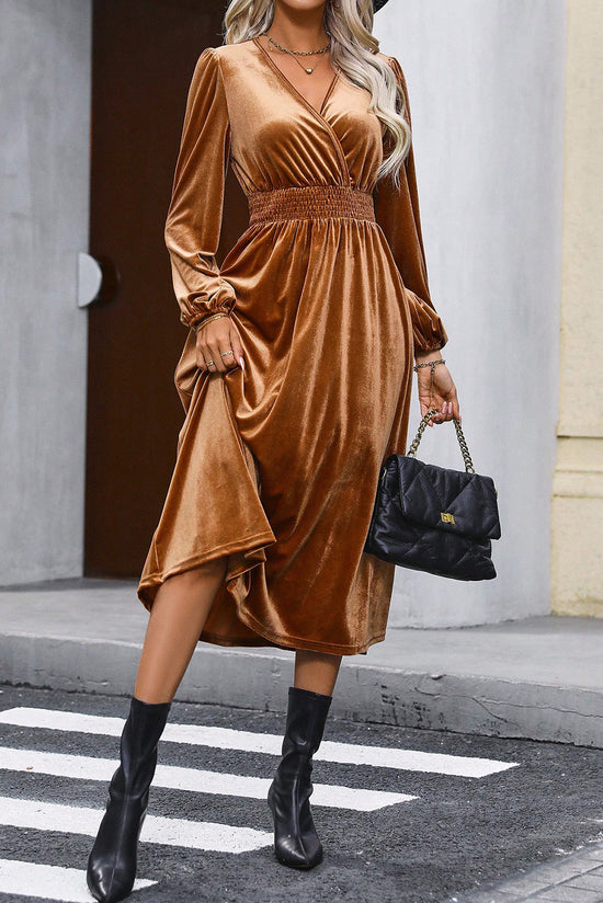 Midi Midi Camel trabaja bien a lo alto Take to High y Smockeed to V -Collar