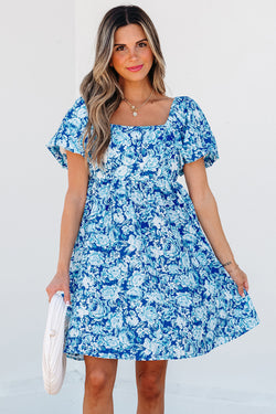 Vestido corto Babydoll azul con flores *