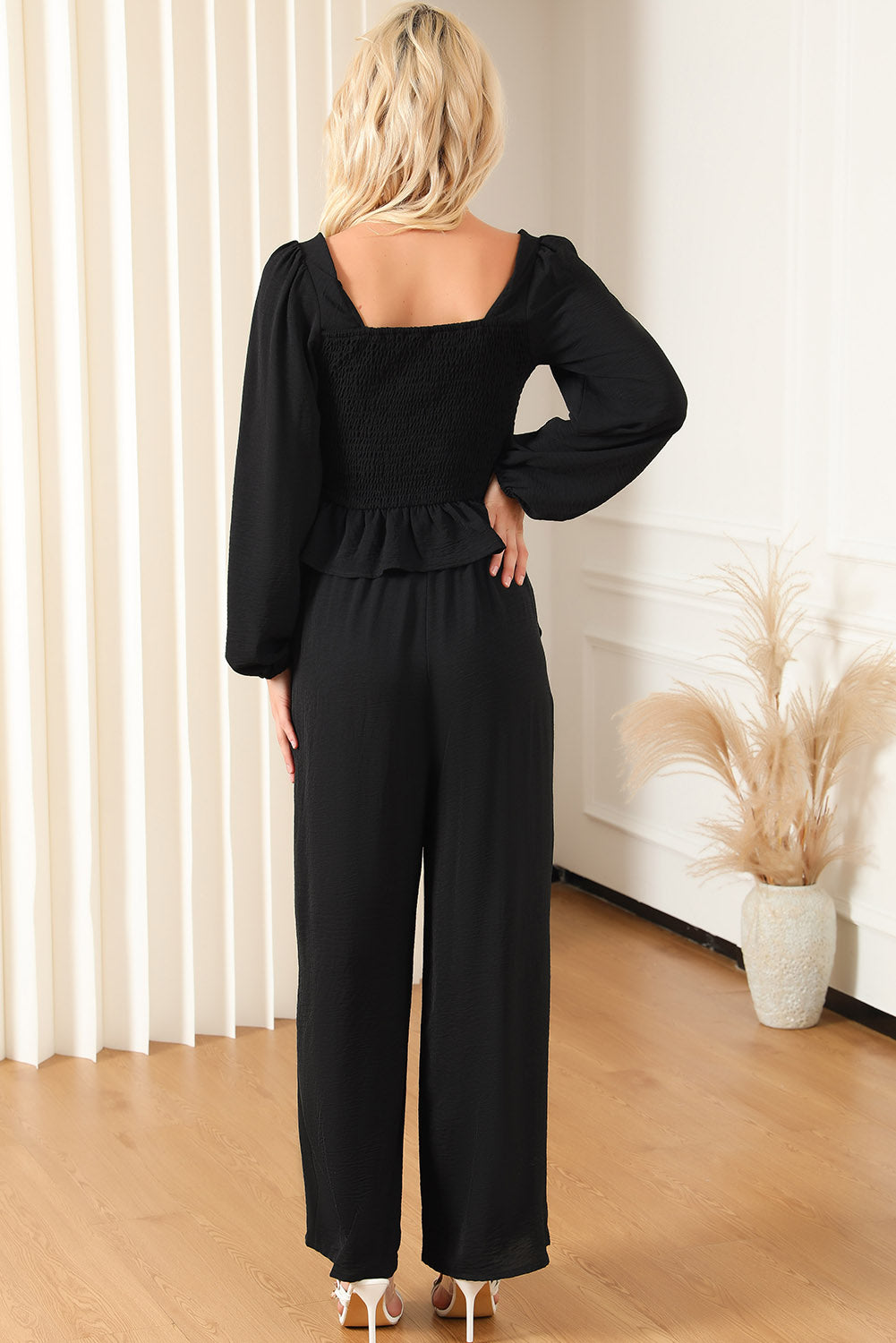 Black Square Neck Smocked Peplum Top und Hosenset Set