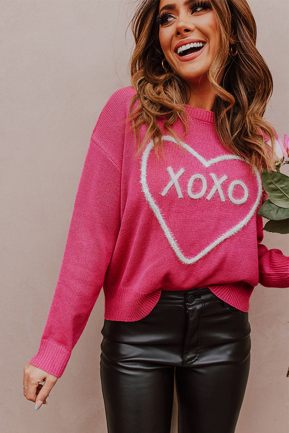 Rose Herz Xoxo Muster Drop Schulterrippenstrickpullover