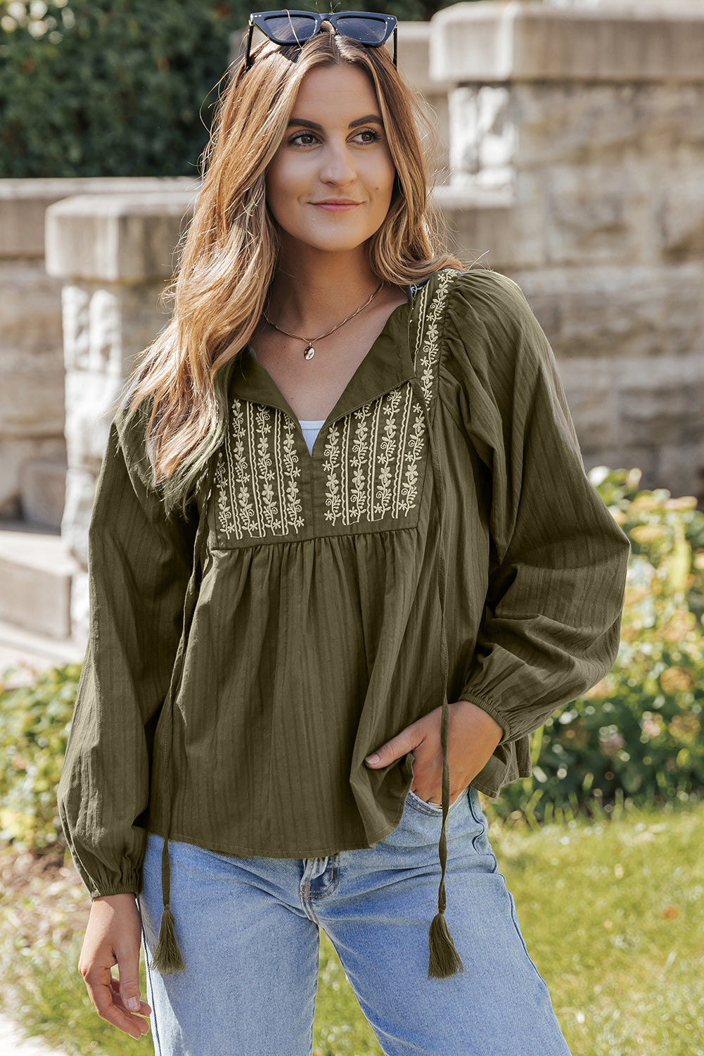 Blouse ample plissée à col -A WOMAN WE LOVE