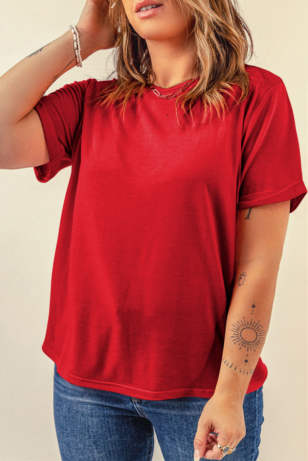 Camiseta roja de color rojo sin redondo
