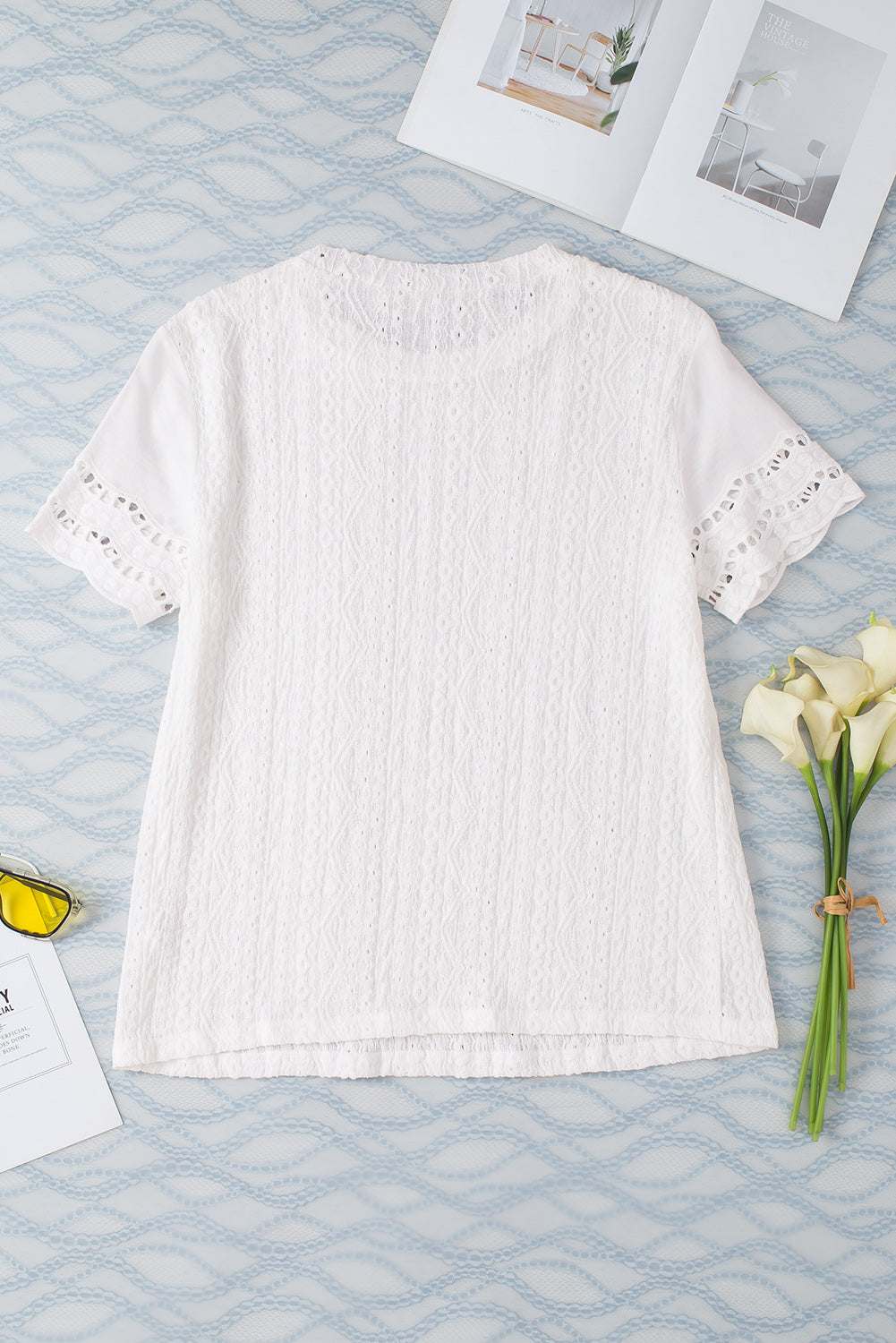 High white scalloped with short sleeves *