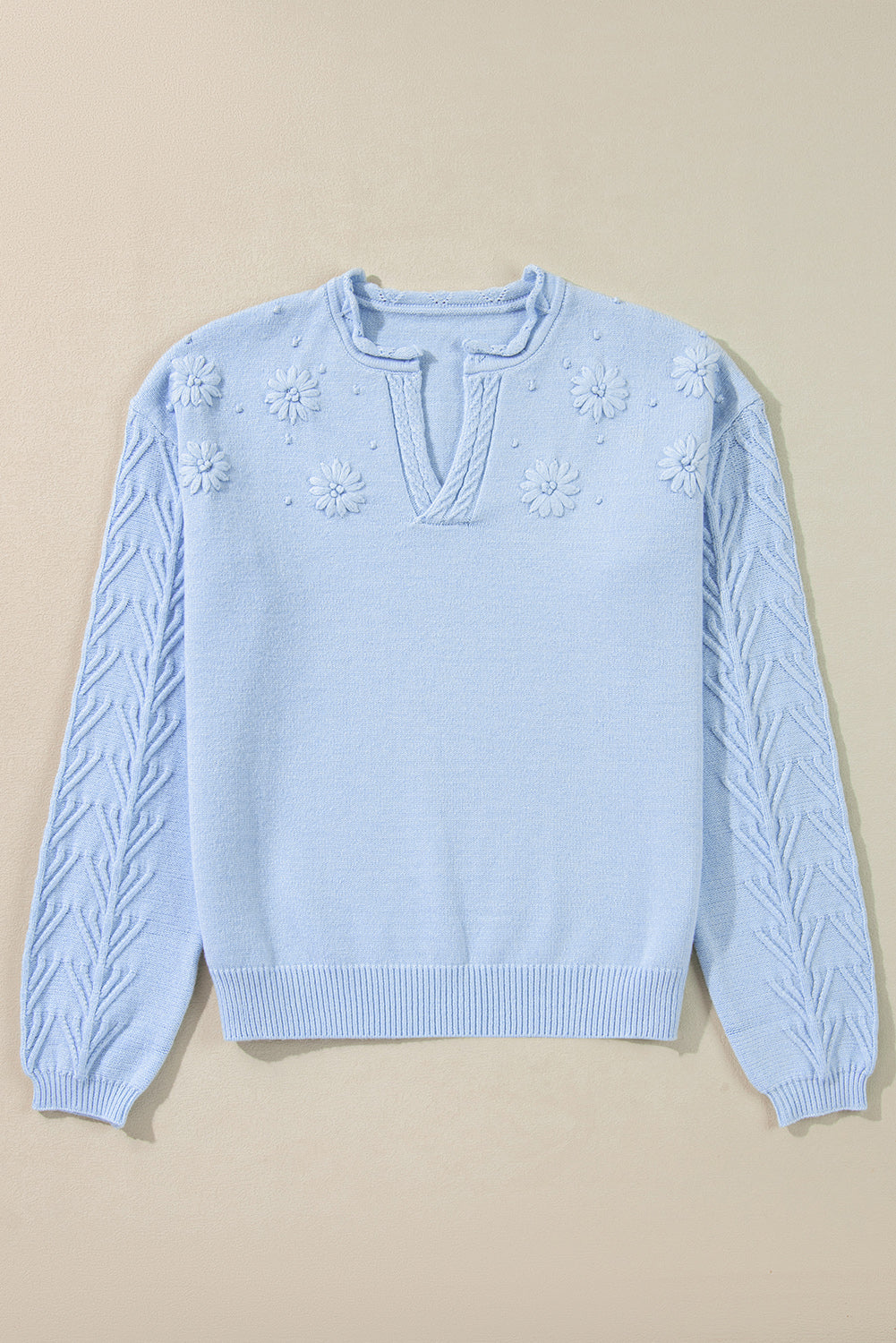 Beau Blue - Pull tricoté à col cranté et détail de fleurs