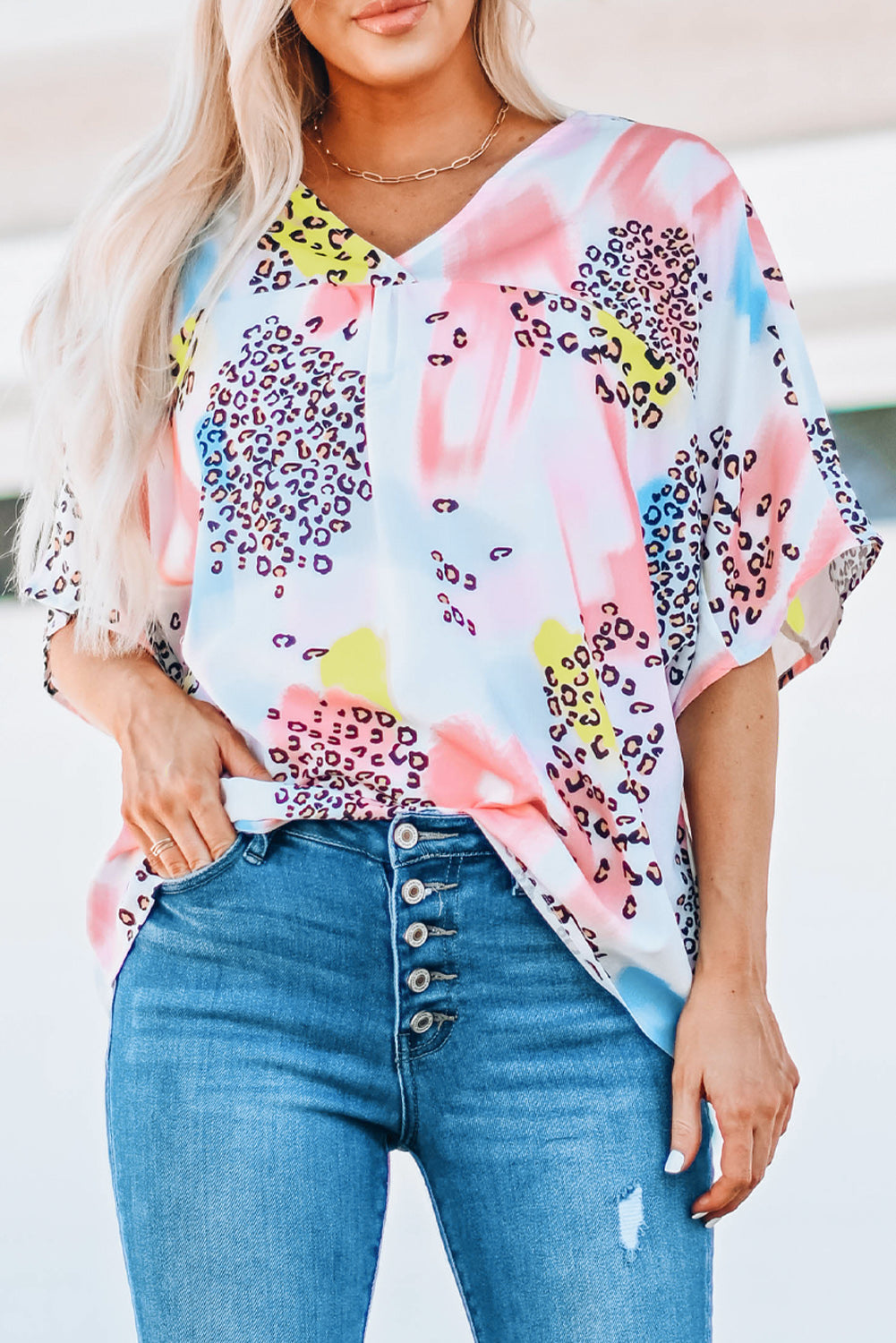 Ample with a printed print of animal watercolor