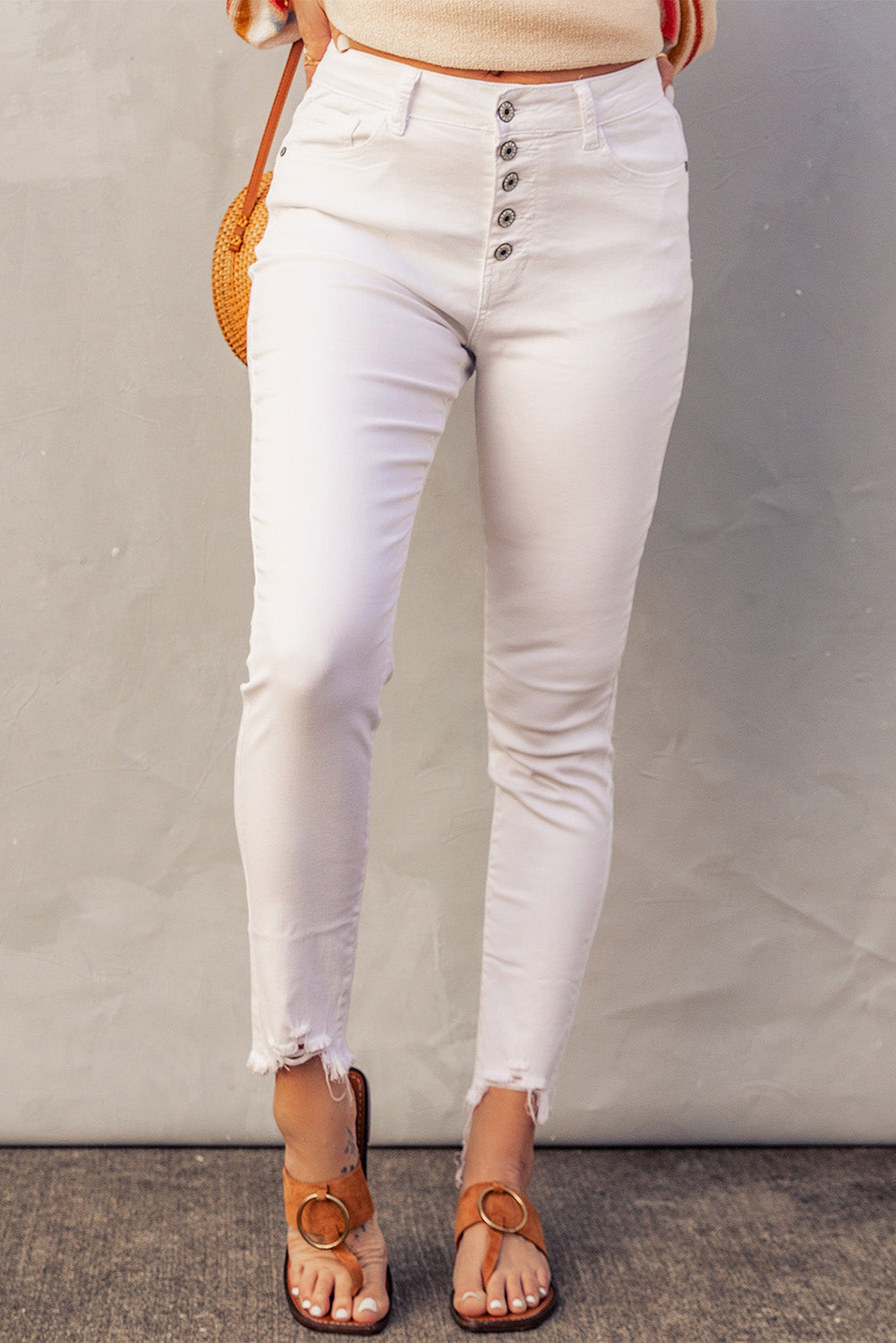 Jean en denim court effiloché blanc uni taille haute avec boutons