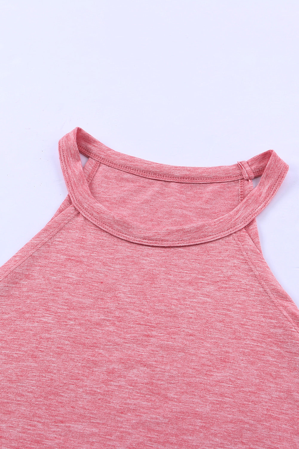 Camiseta de tanque de cuello de color sólido rosa sólido