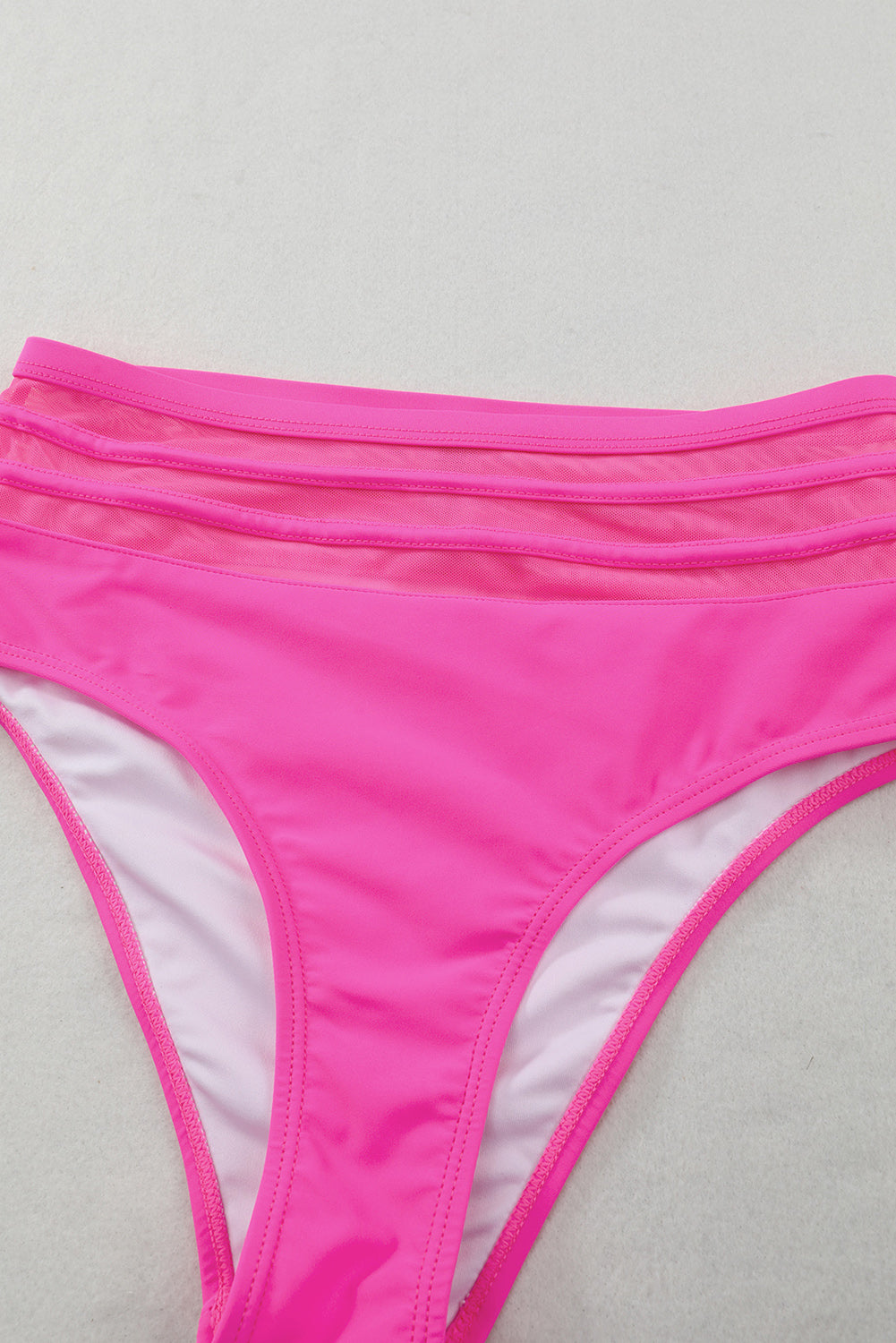 Bikini taille haute croisé festonné rose