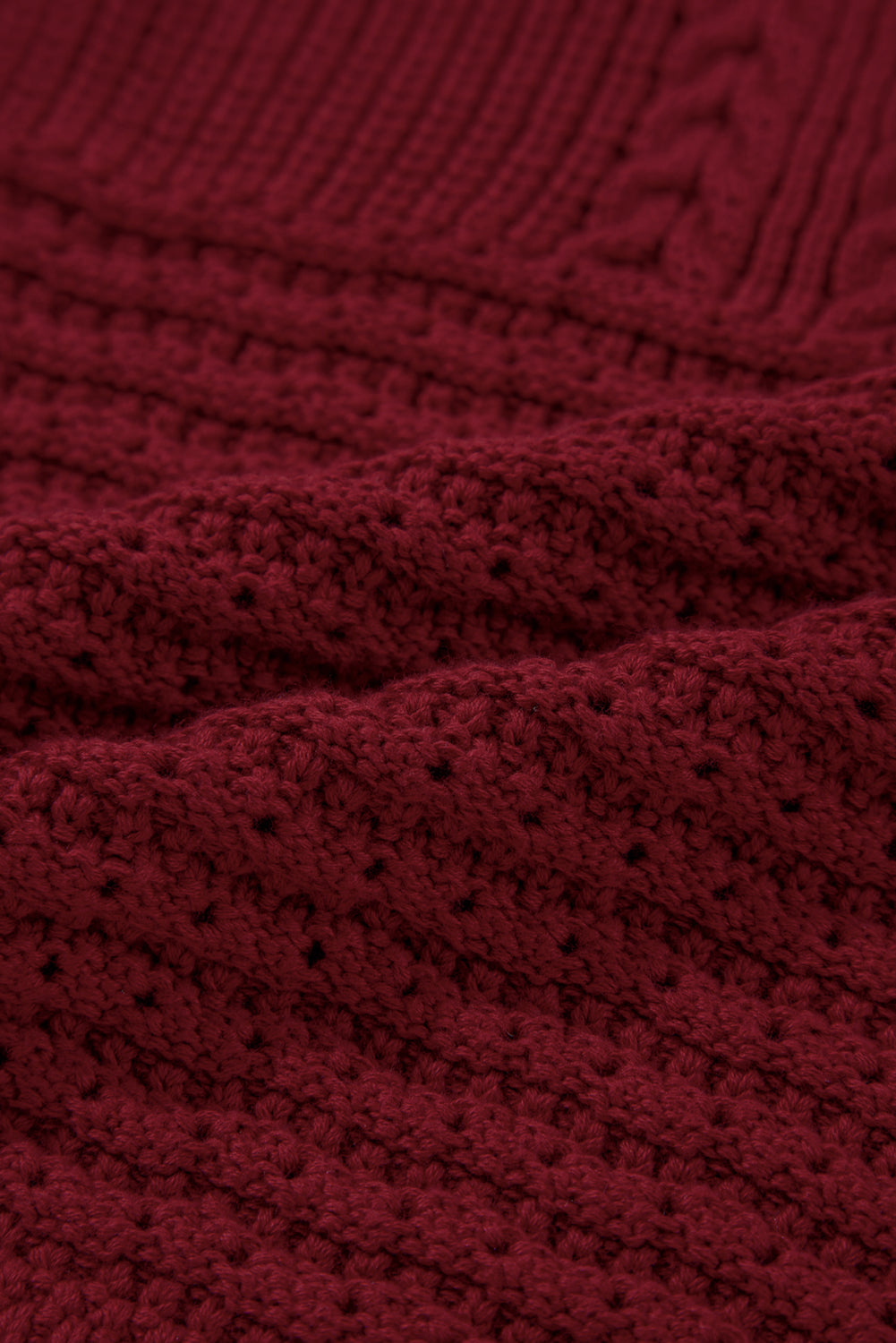SLIM CUT SHOTE VELEC TO V -neck in twisted knitting bordeaux pointelle