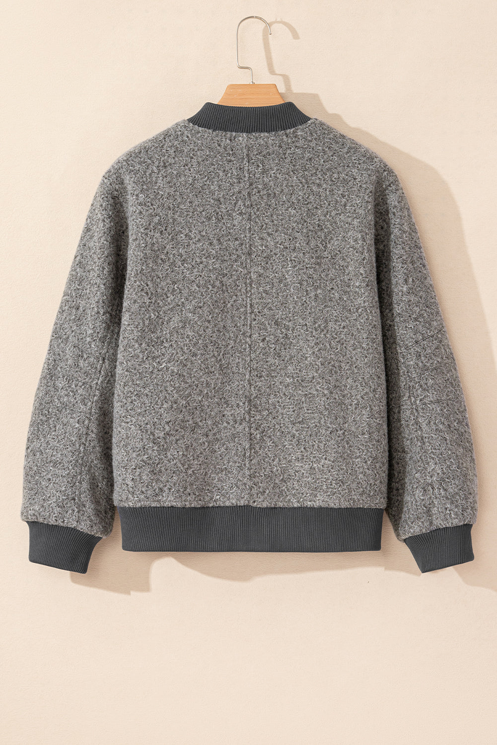 Veste à manches zippées et poches en fourrure gris moyen