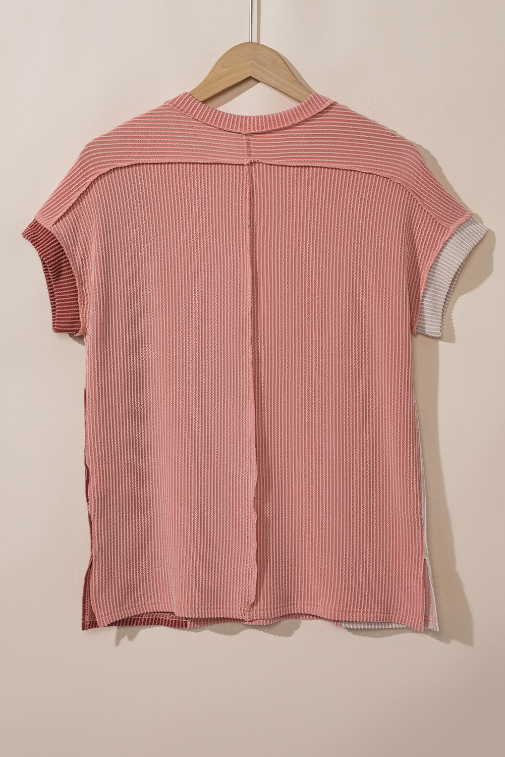 T-shirt with tight-shaped neck *