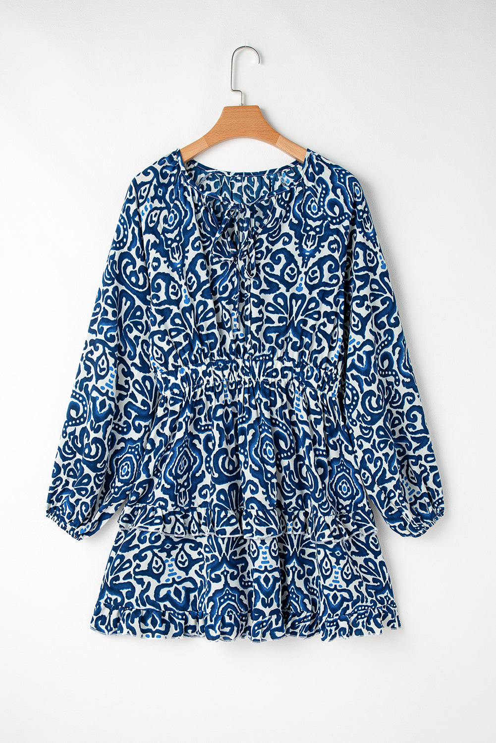 Blue mini-laces and vintage print *